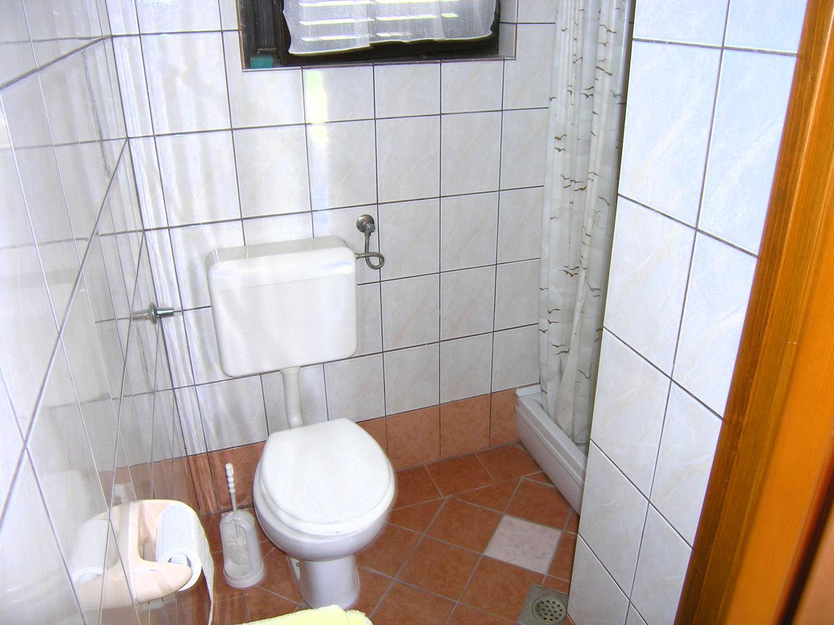 Apartman Braut Krk Town Buitenkant foto